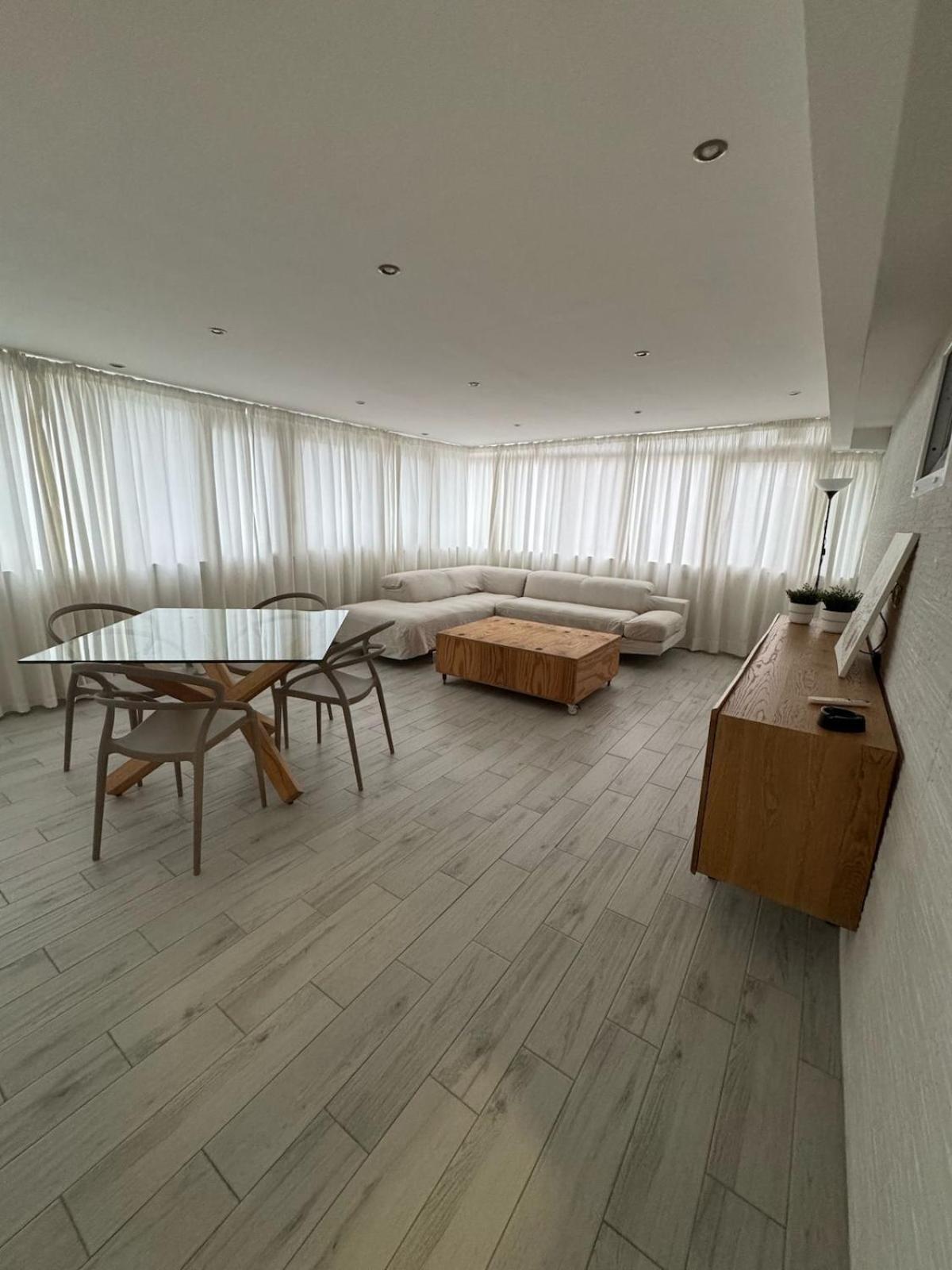 Dimoretta House - Penthouse With A View Of Mount Etna Catania